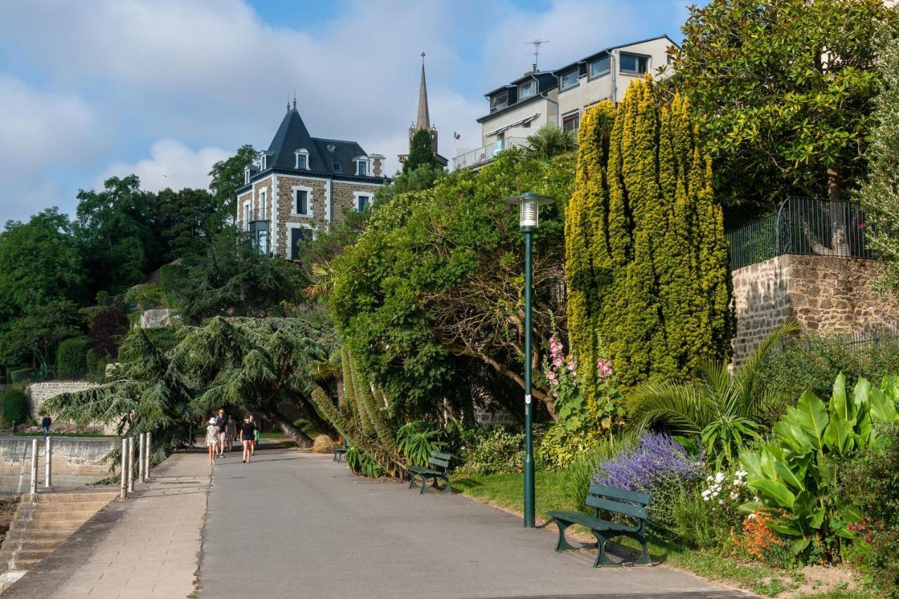 Clos De La Fontaine Dinard Exterior photo