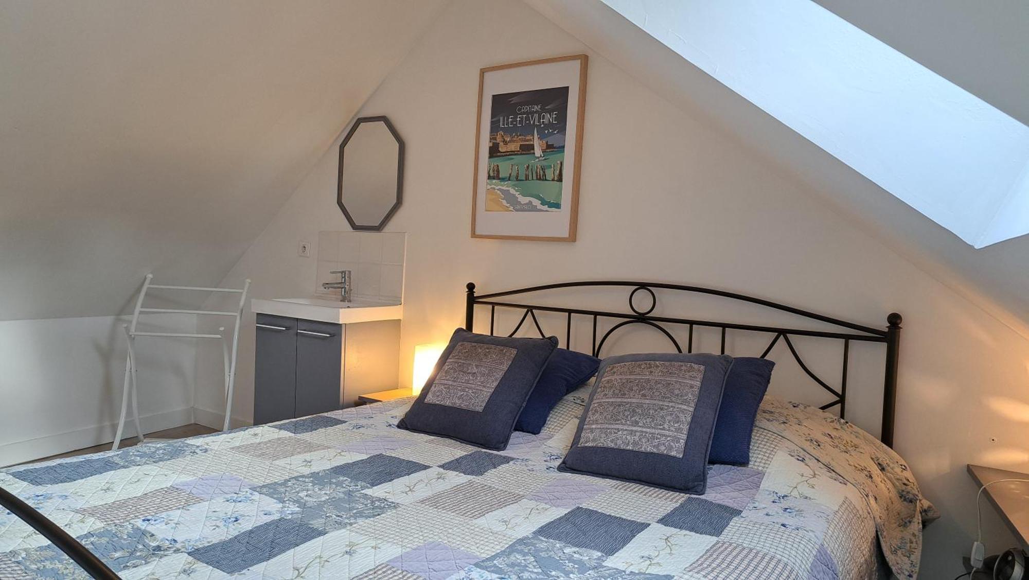 Clos De La Fontaine Dinard Room photo